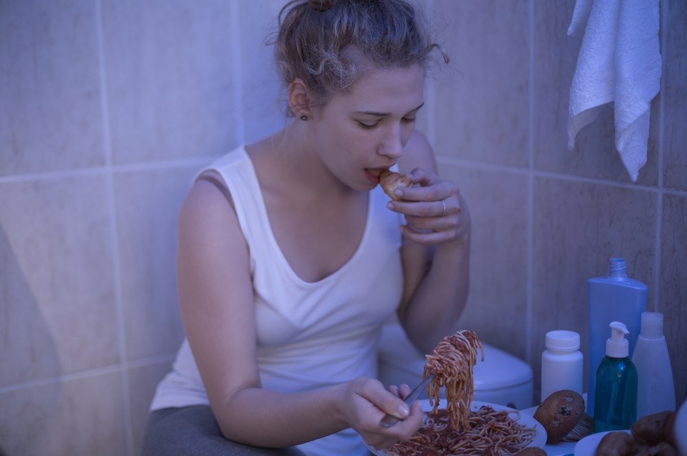 Symptoms of binge eating disorder