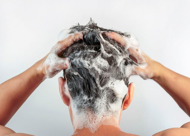 Using shampoos for hair loss